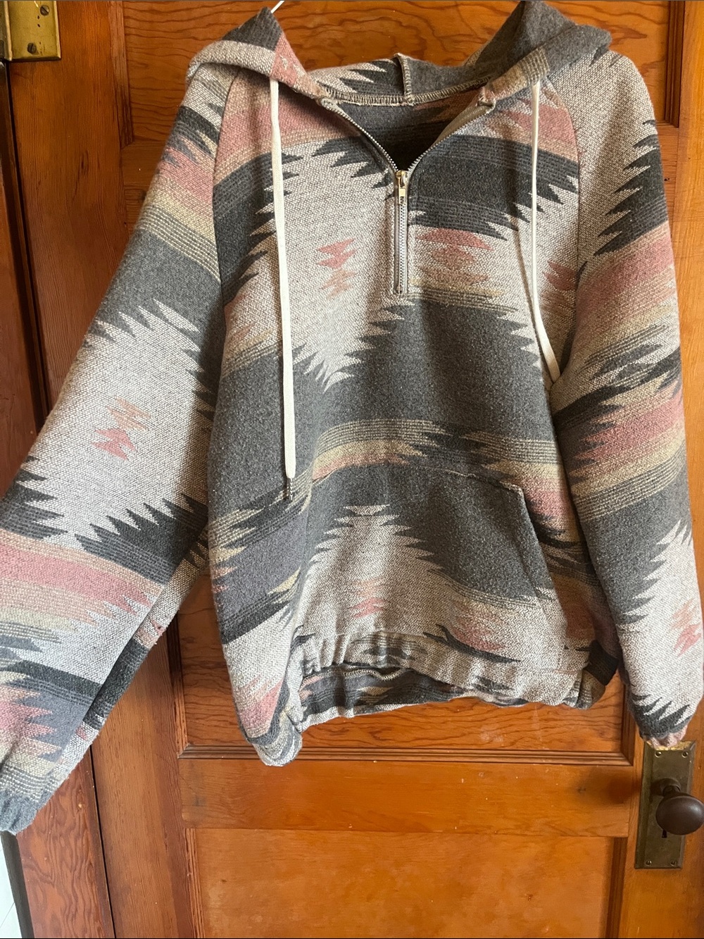 Aztec Pattern Half-Zip Hoodie in Gray and Pink Tones